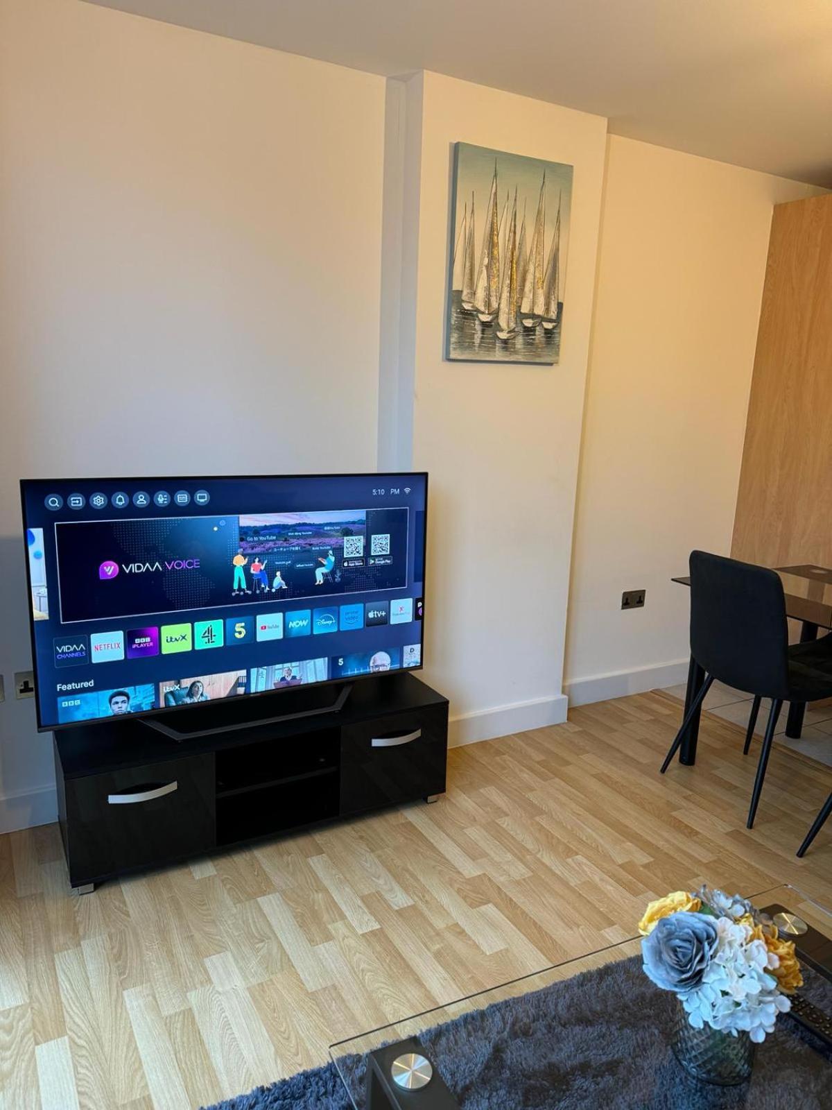 Spacious 2 Bedrooms Apartment In Stratford Londres Extérieur photo